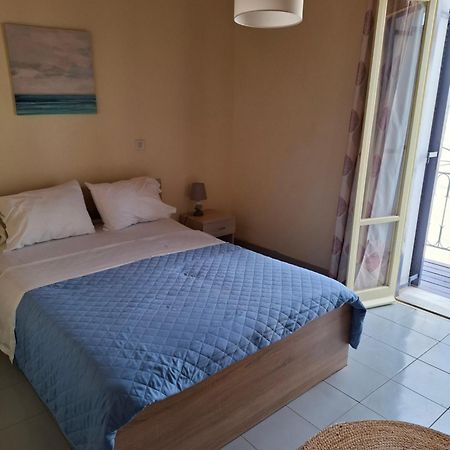 Old Harbor Apartments Spetses Town Luaran gambar