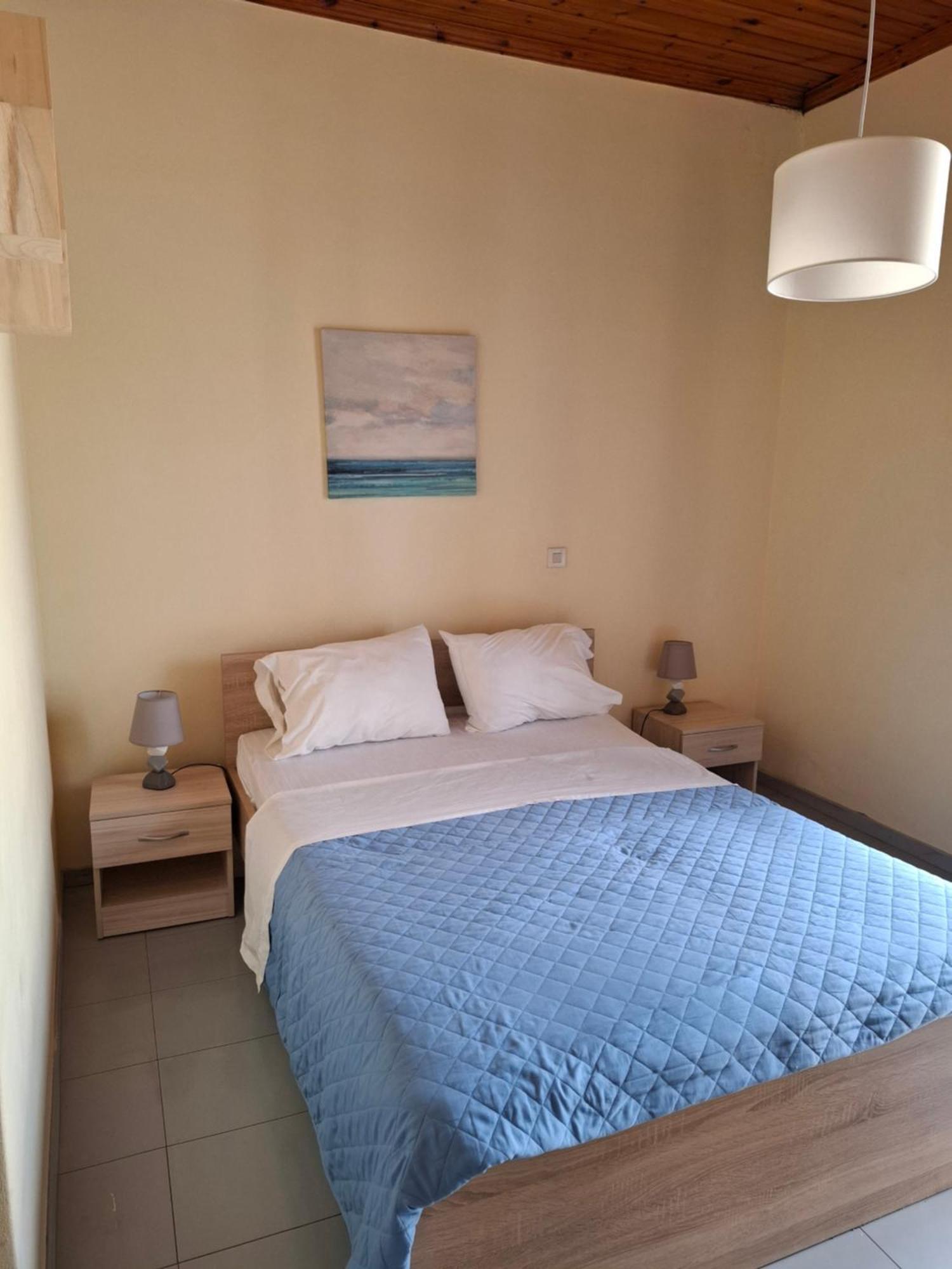 Old Harbor Apartments Spetses Town Bilik gambar