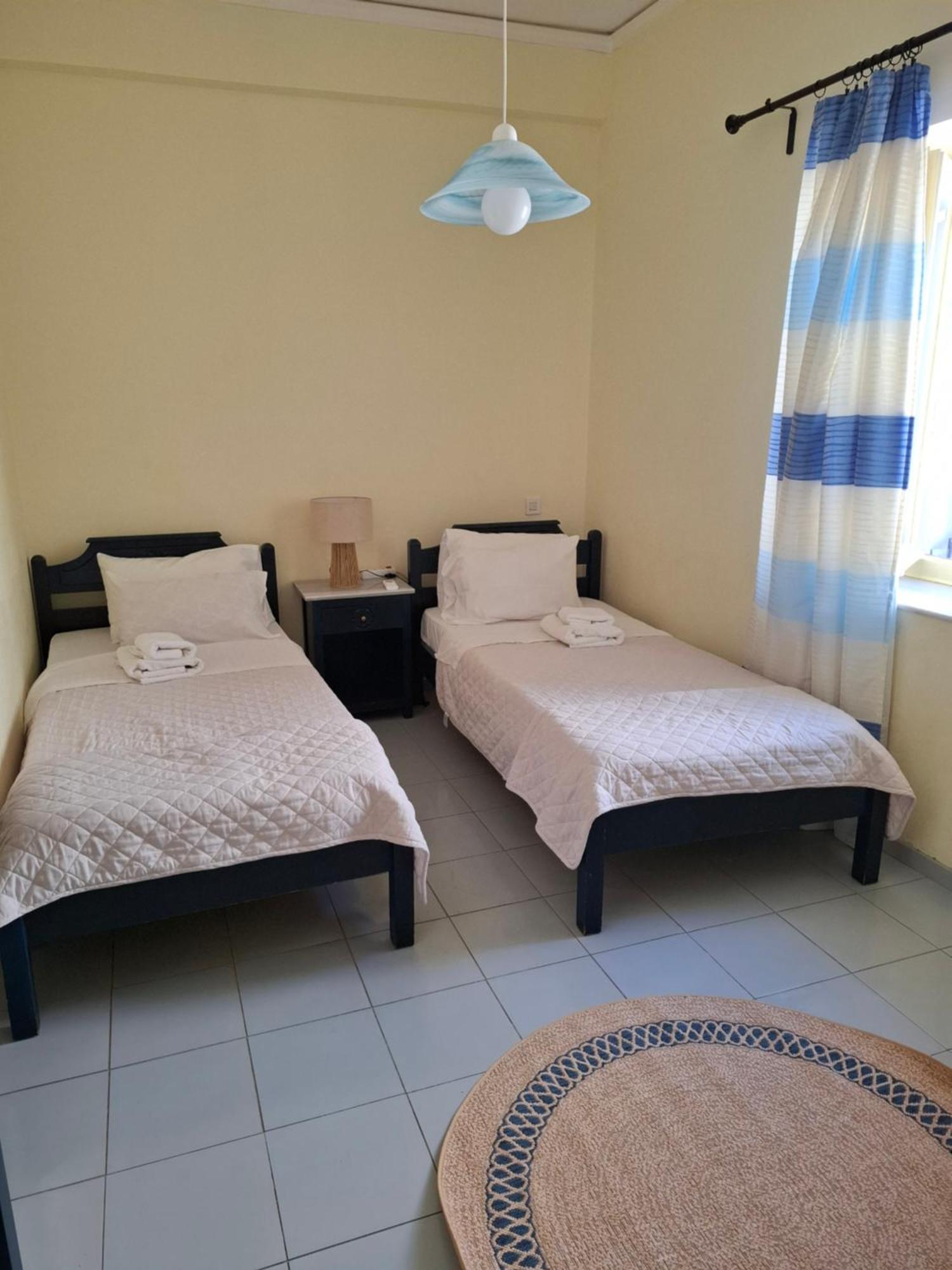Old Harbor Apartments Spetses Town Luaran gambar