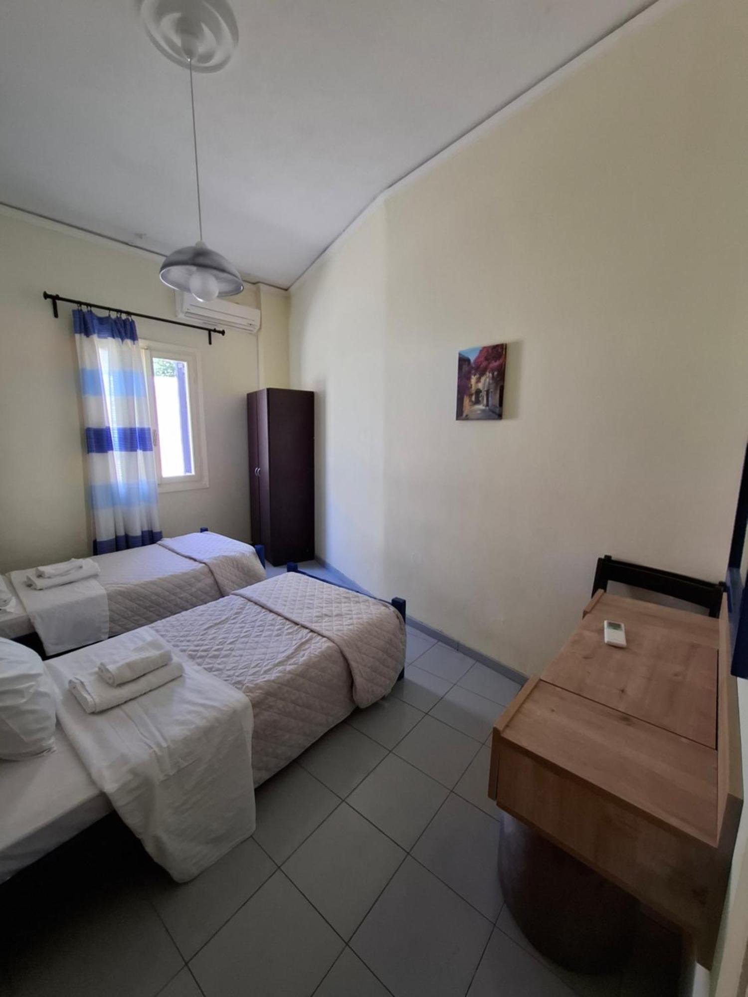 Old Harbor Apartments Spetses Town Luaran gambar