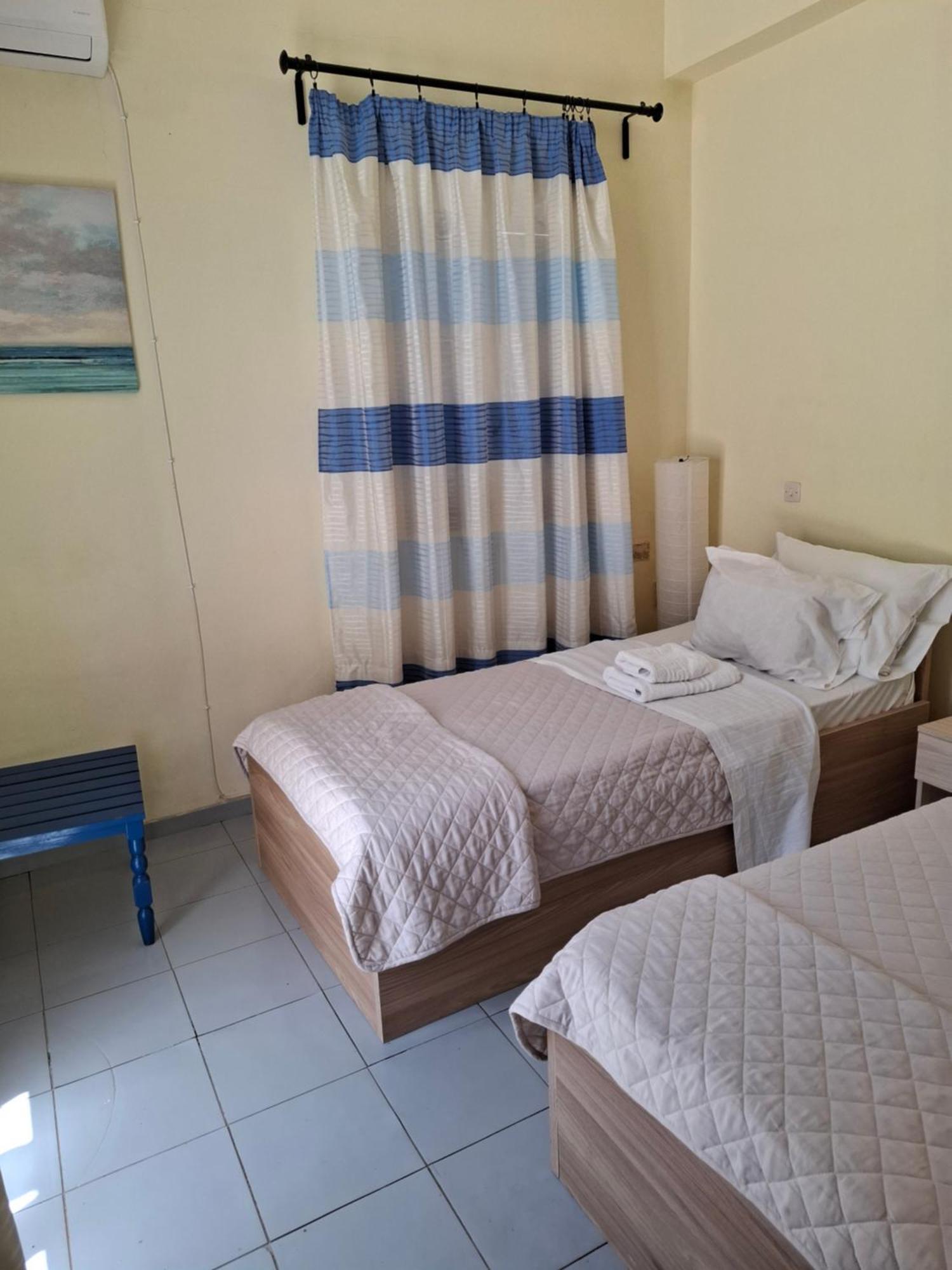 Old Harbor Apartments Spetses Town Luaran gambar